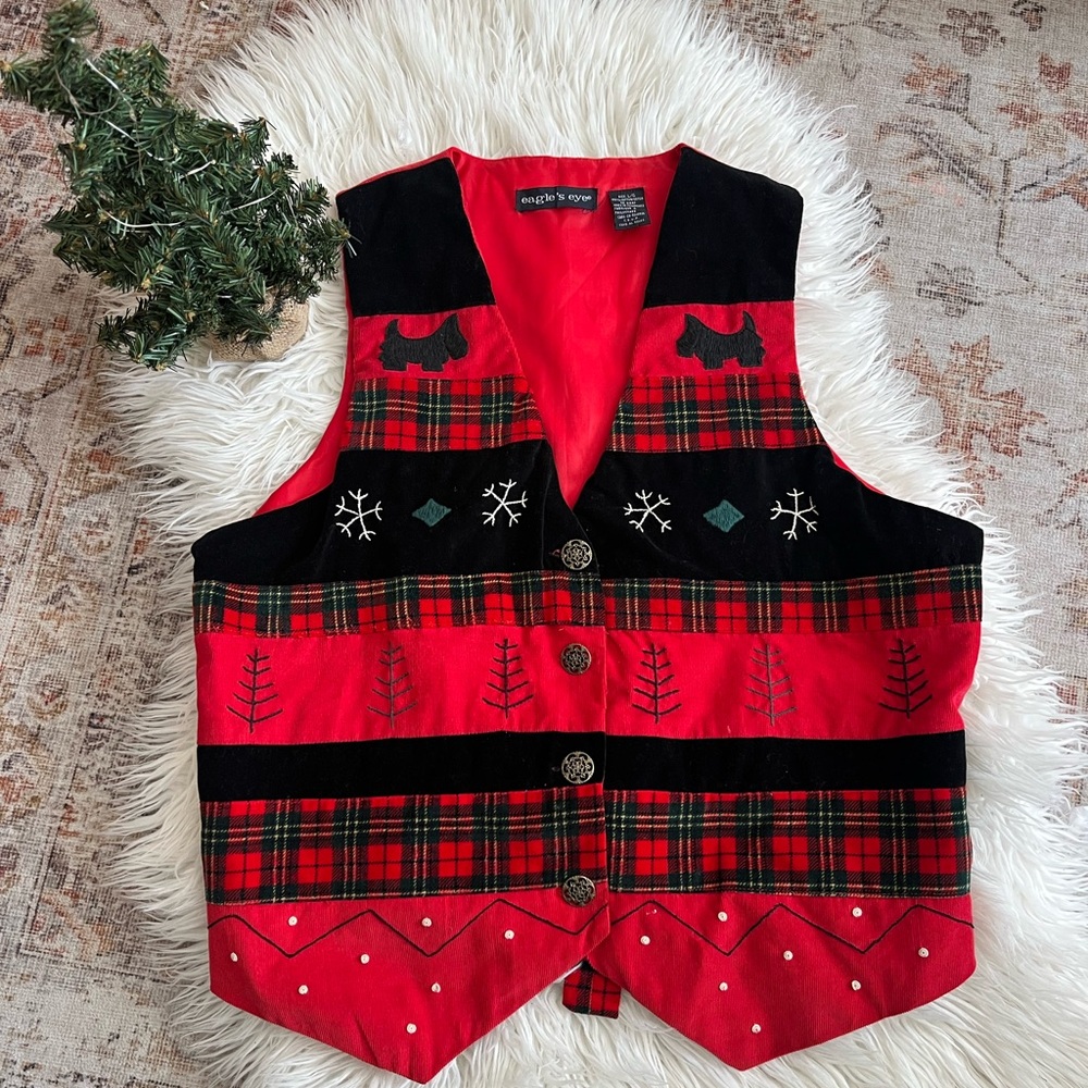 Vintage embroidered holiday themed vest